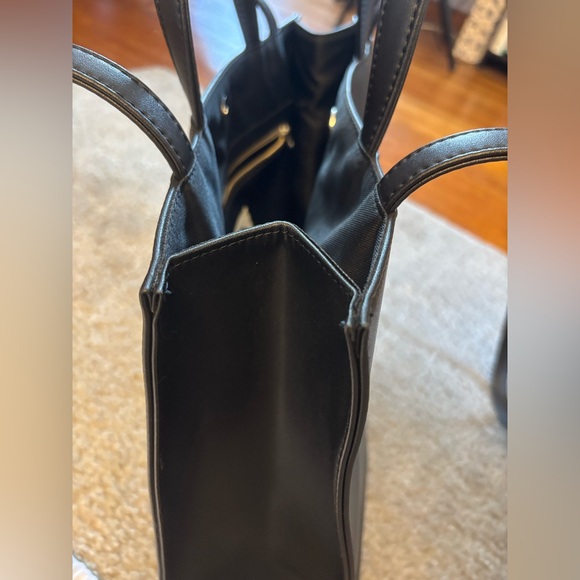 Telfar Medium Black Shopping Bag - Picture 16 of 16